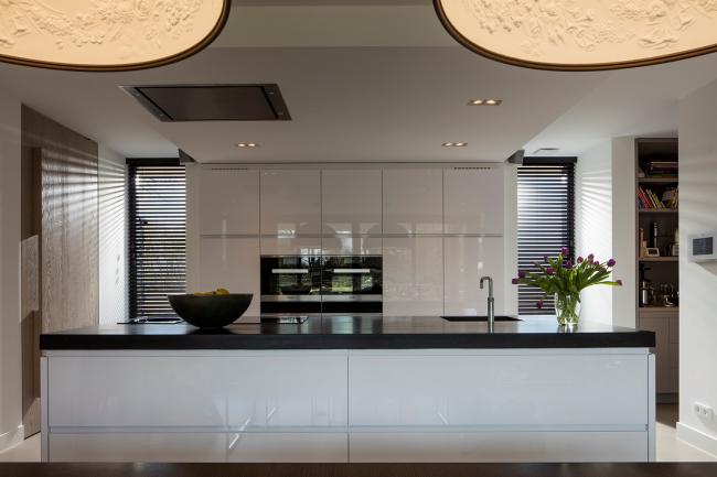 De keukentrends van 2025: slimmer koken en stijlvolle raamdecoratie