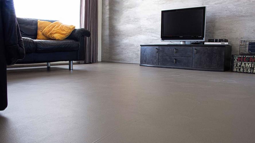 Microcement en lavasteen: duurzame vloeren met een stijlvolle uitstraling