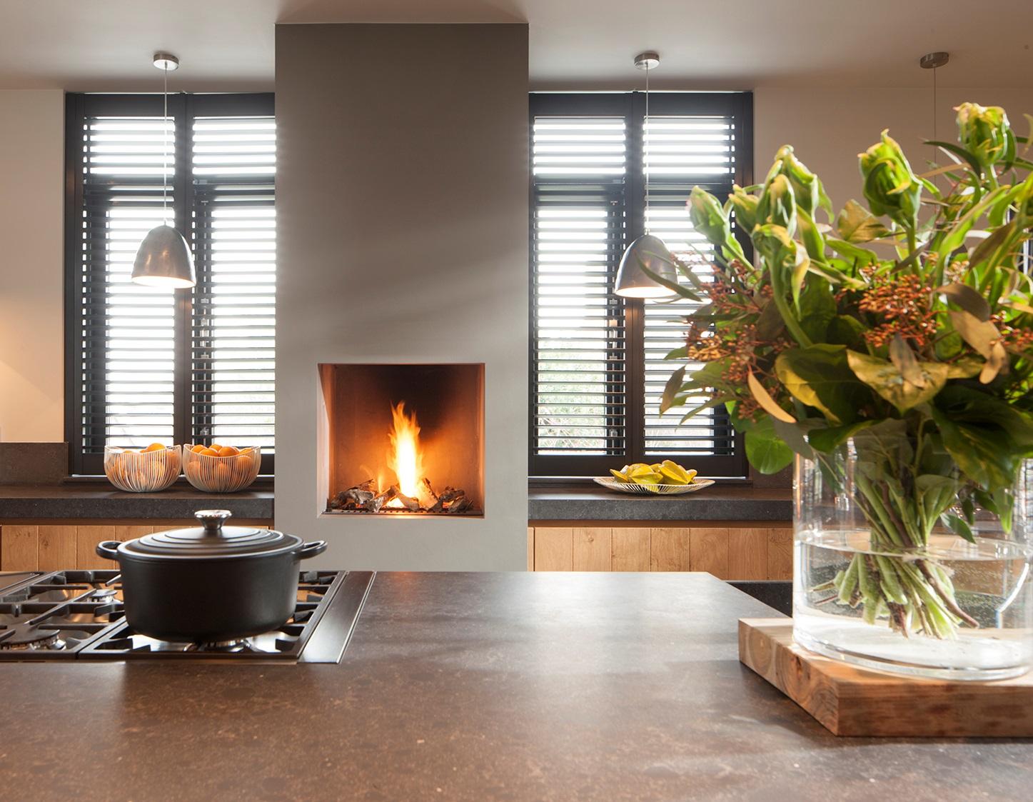 Waarom houten shutters in de winter het verschil maken