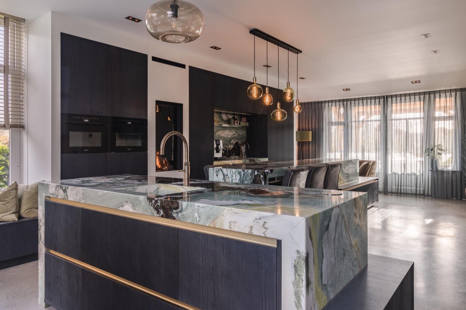 Welke materialen maken een interieur tijdloos?