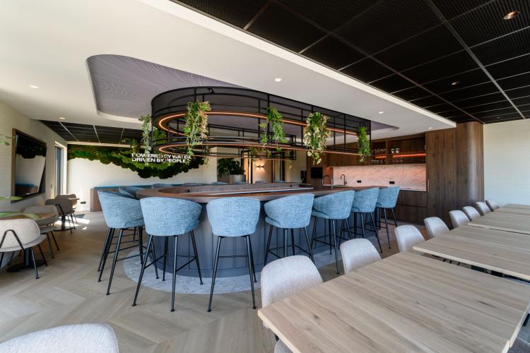 Akoestisch interieurdesign: de luxe die je niet direct ziet, maar wel ervaart