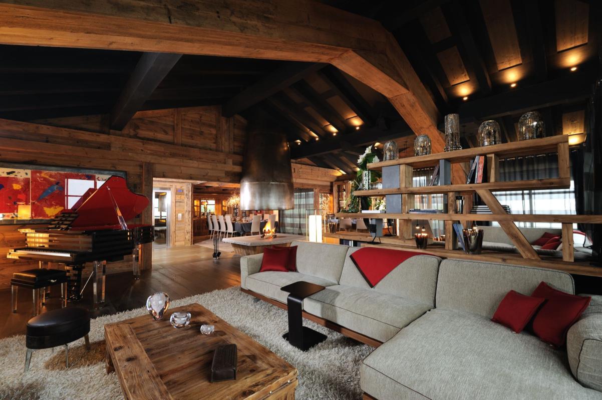 luxe woonkamer met tapijten