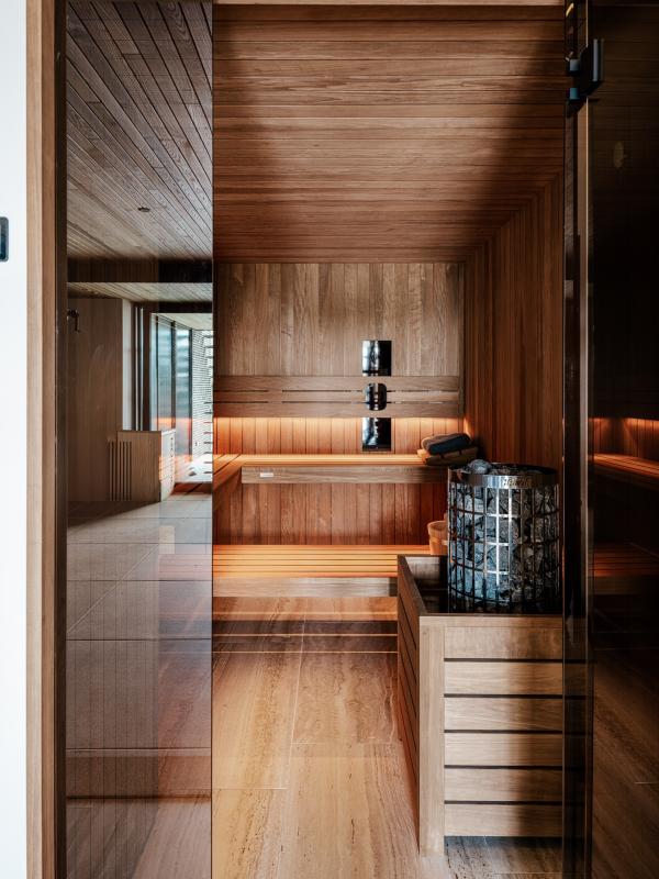 luxe sauna