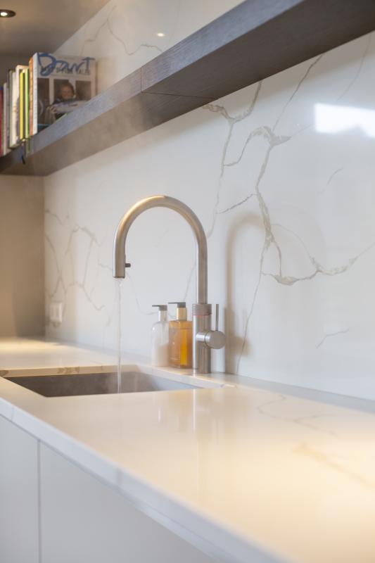 design keuken met luxe kraan