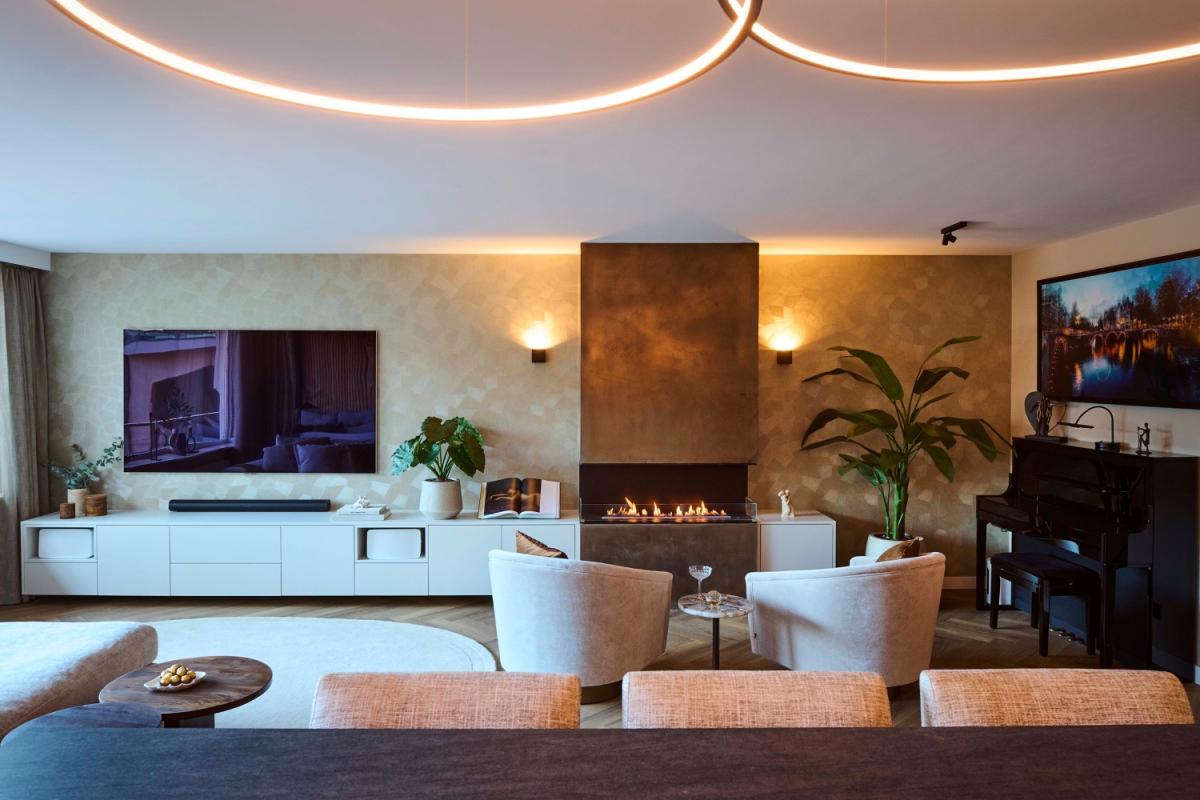luxe haard in woonkamer