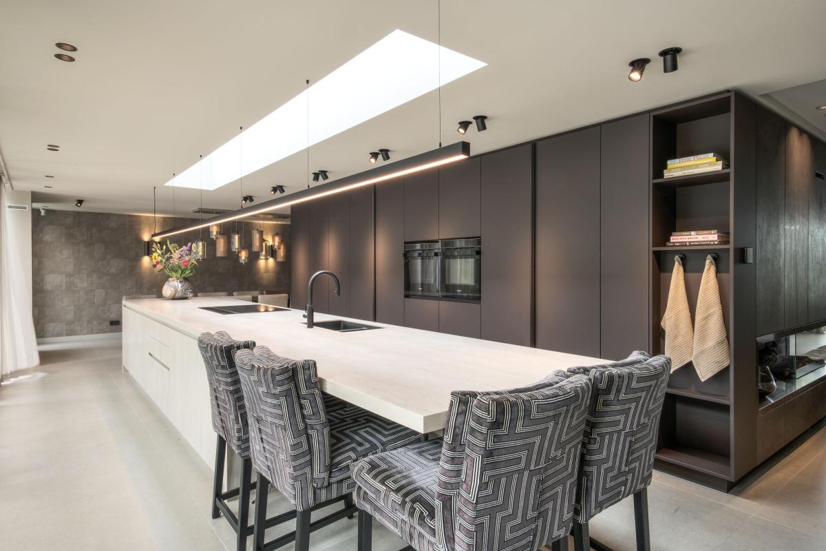 keuken met designverlichting