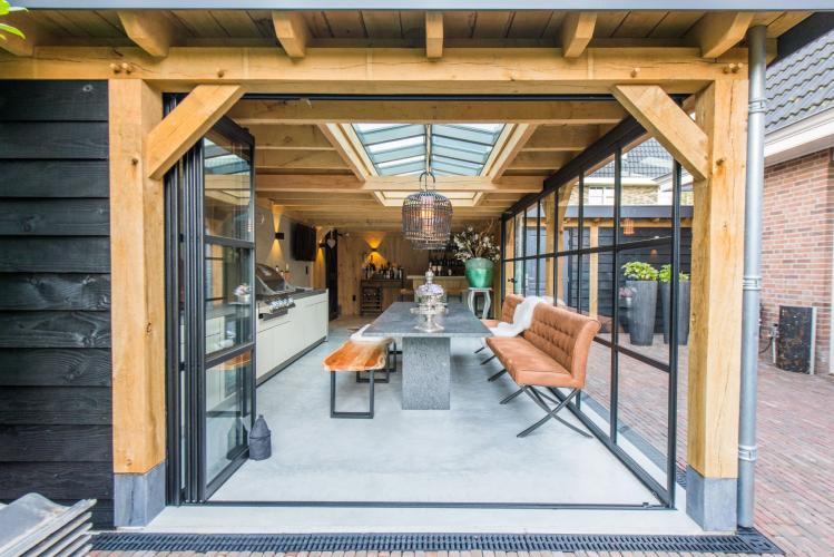 Luxe eiken bijgebouw Barendrecht