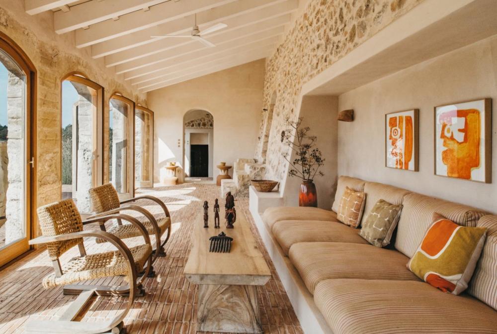 Puur Terracotta, Olijfgroen en Citroengeel op Menorca