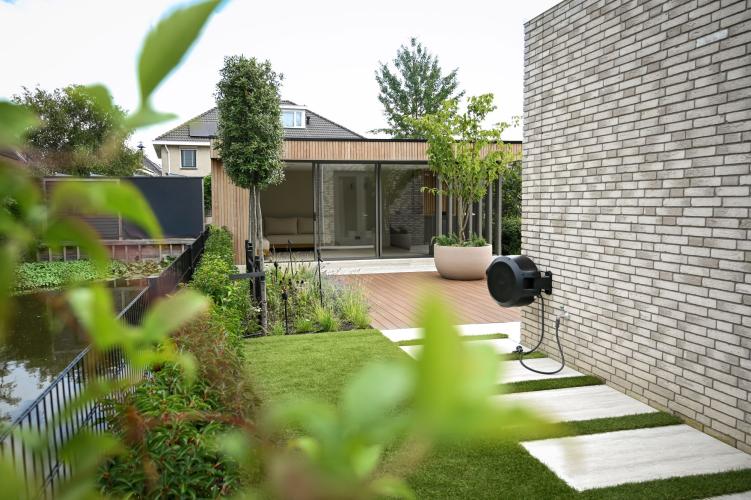 Exclusieve villatuin in Hardinxveld