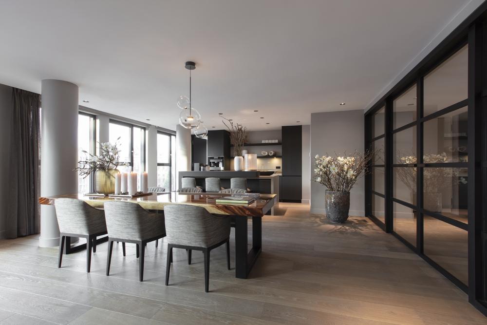 Appartement met luxe verlichting