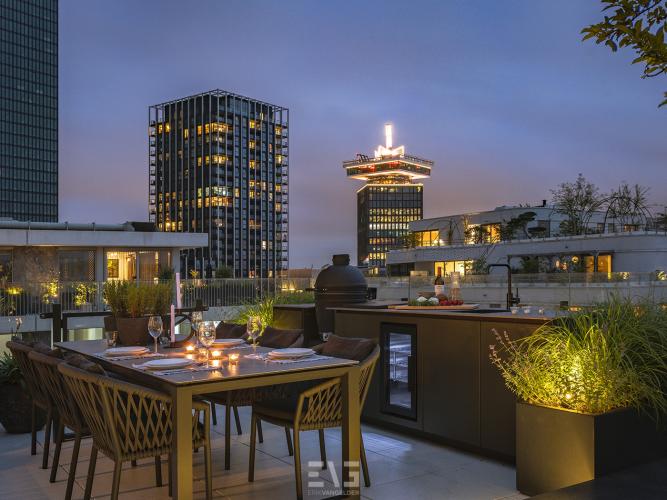 Kosmopolitische daktuin in Amsterdam