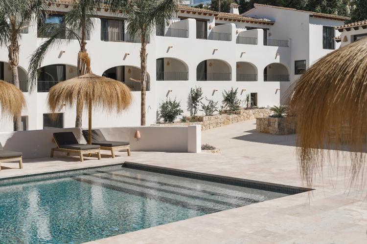 Hotel met exclusieve wandafwerking met microcement in Moraira