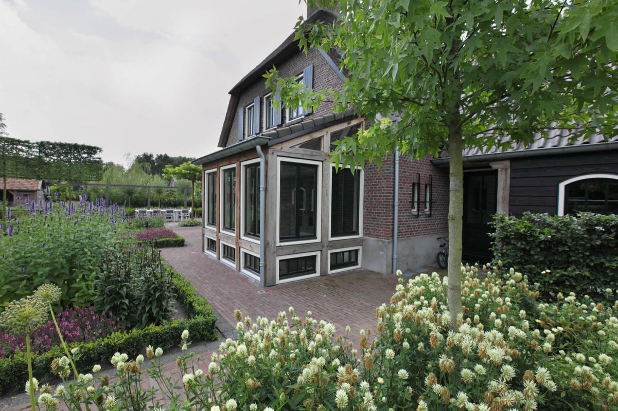 Tuin met bloemen