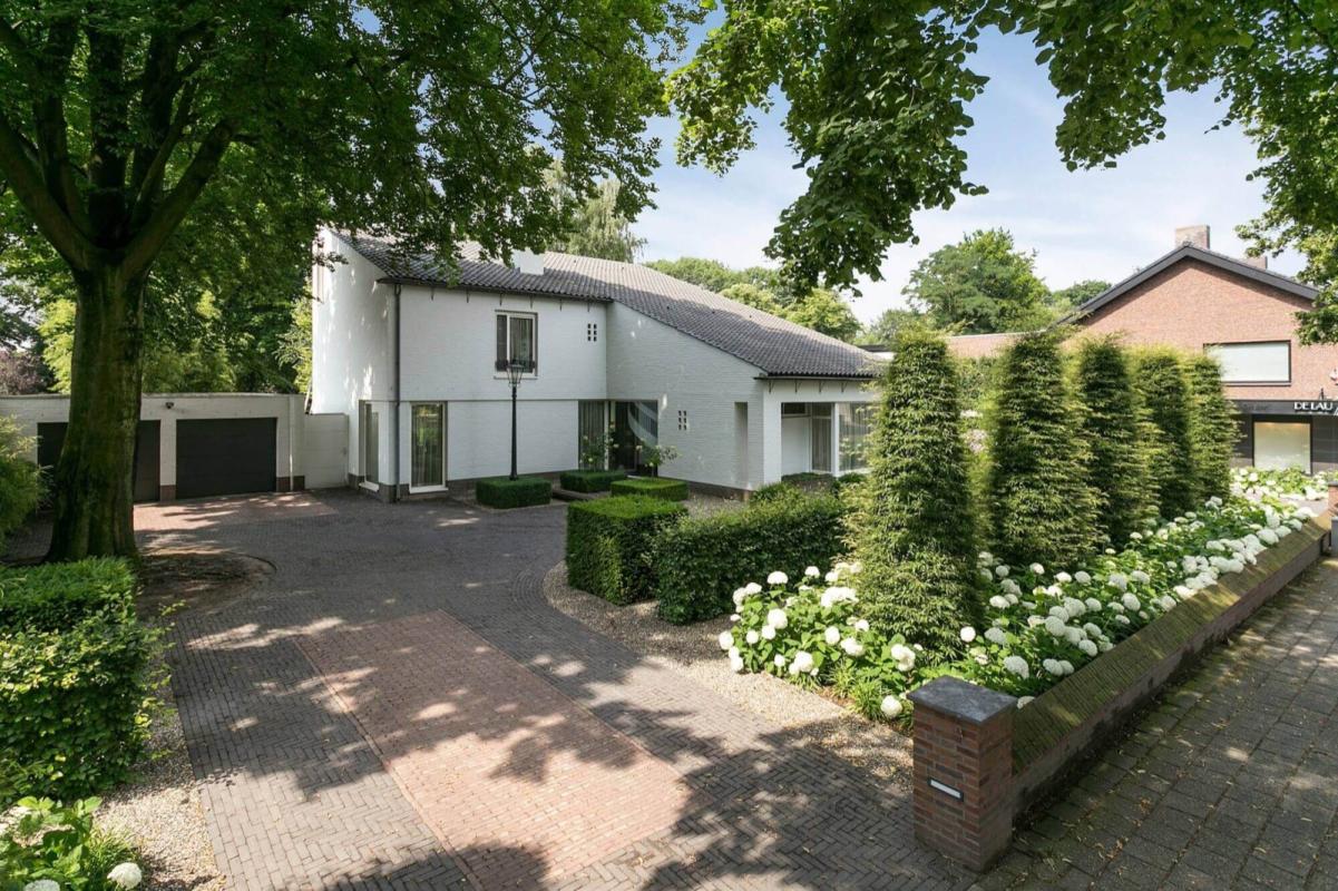 Voortuin villa