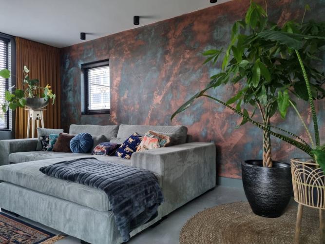 Exclusieve wand met koper metal stuc wandafwerking