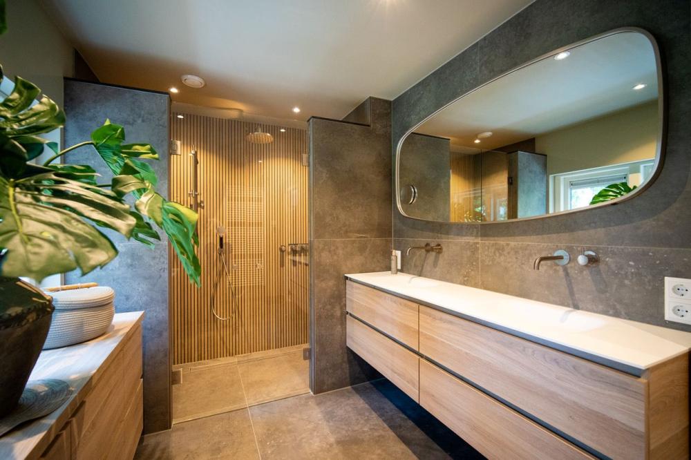 Exclusieve design badkamer Laren