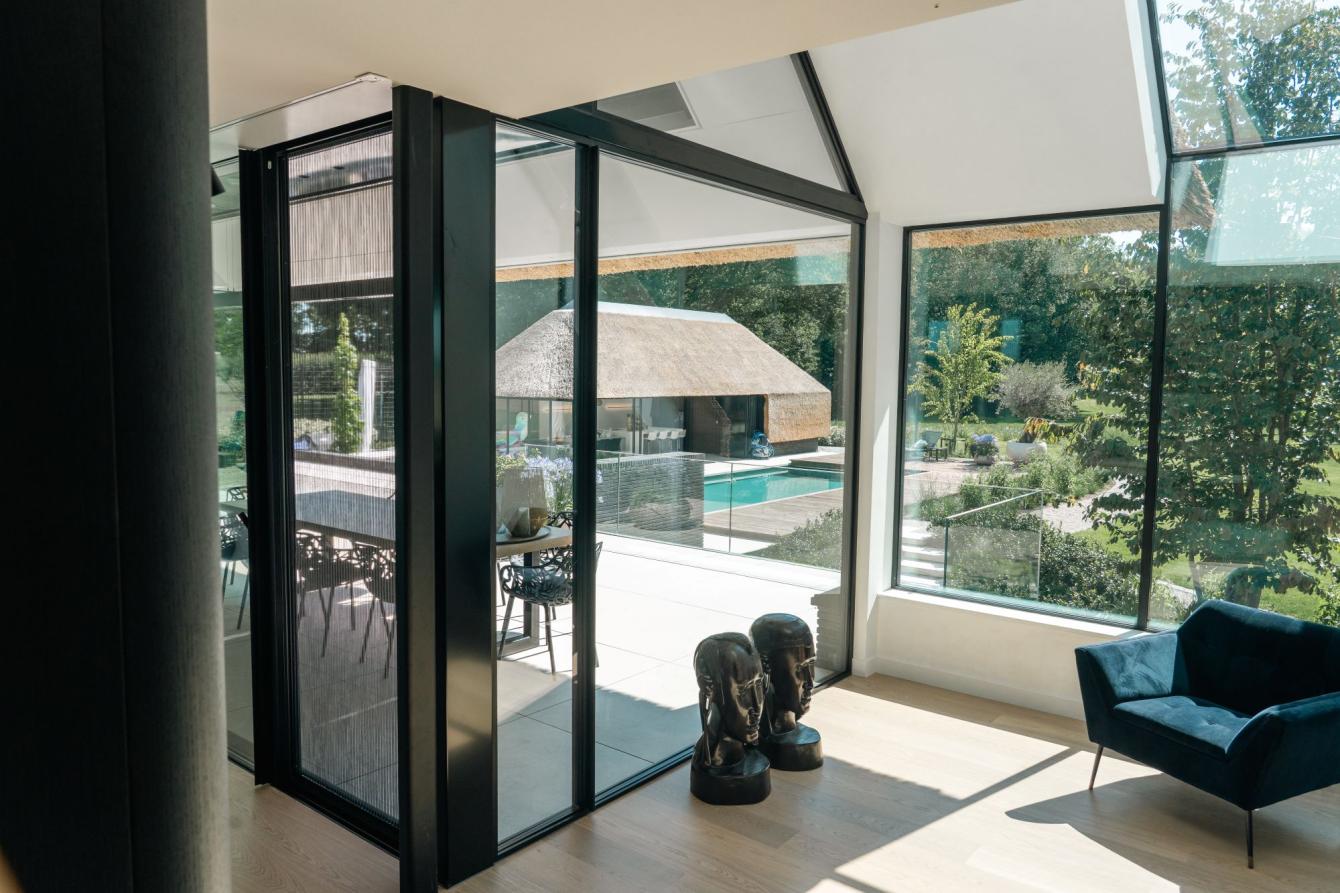 villatuin en interieur