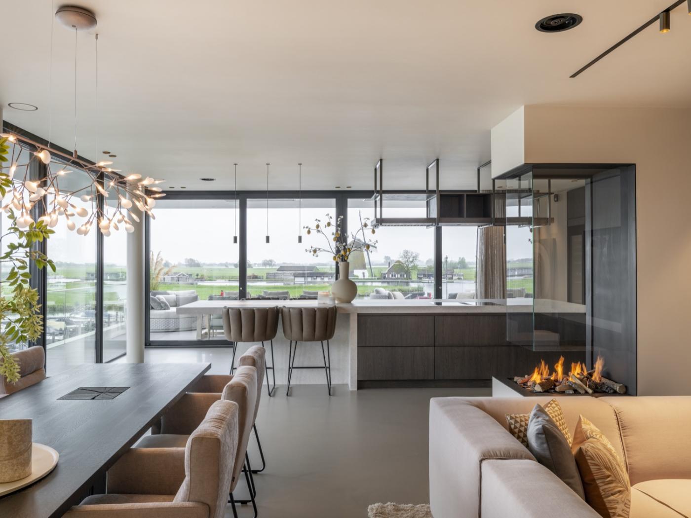 Gietvloeren luxe appartement in Warmond | Best Interiors