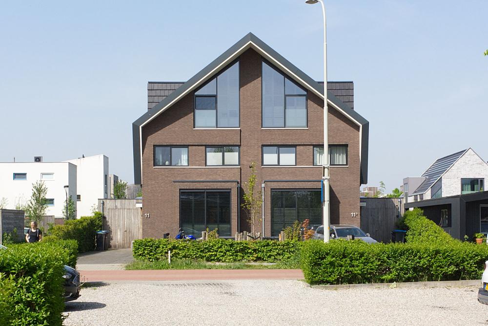 Twee woningen onder één mooie kap
