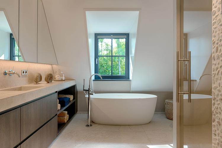 Exclusief interieur villa aan zee