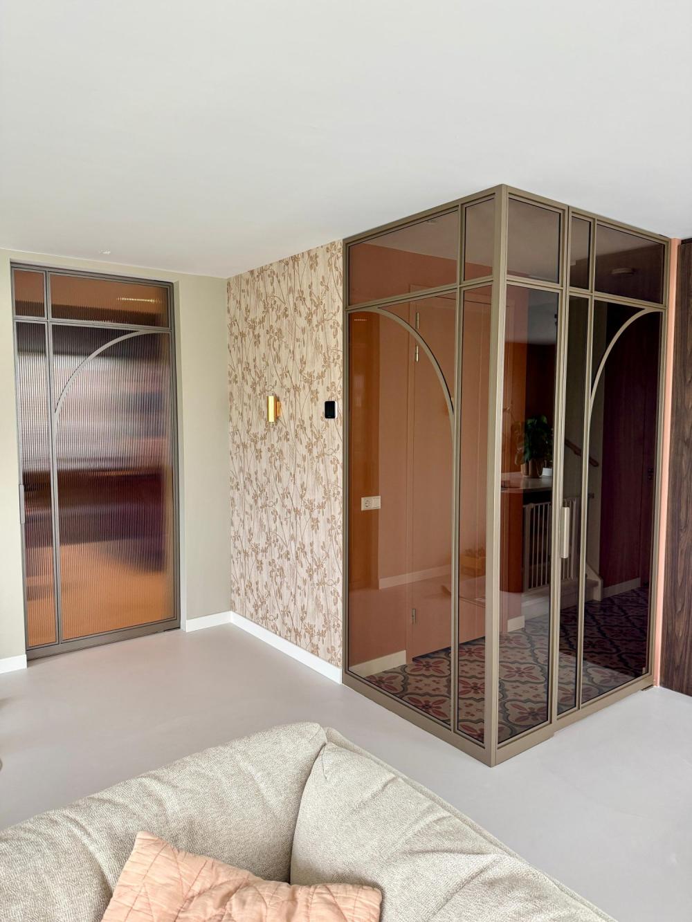 Exclusieve stalen deuren in interieur