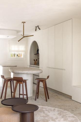 Exclusieve wandafwerking woning Port-Grimaud