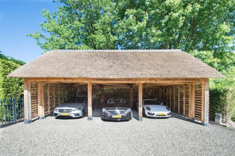 Eikenhouten carport 