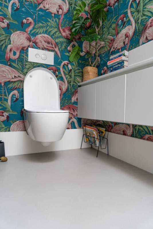 luxe gietvloer in toilet