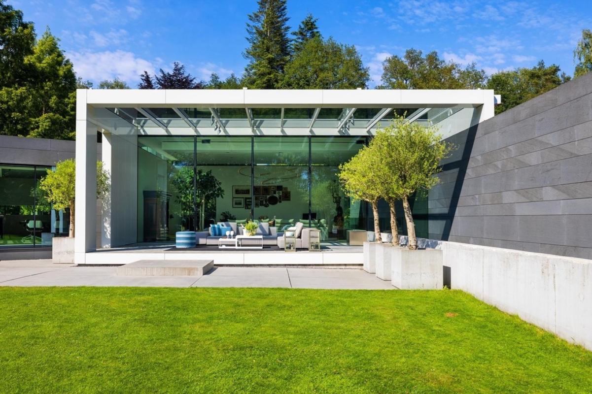 luxe villa met overkapping