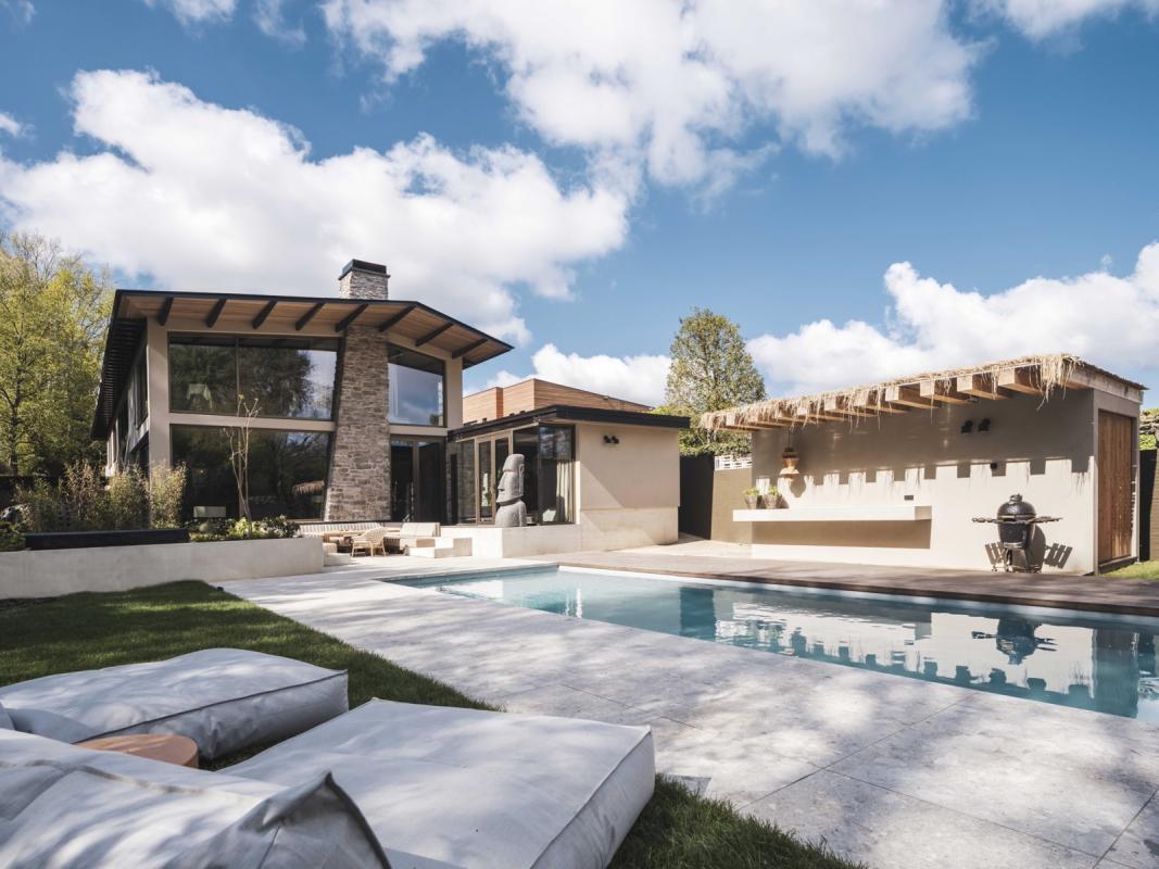 villa met luxe tuinontwerp