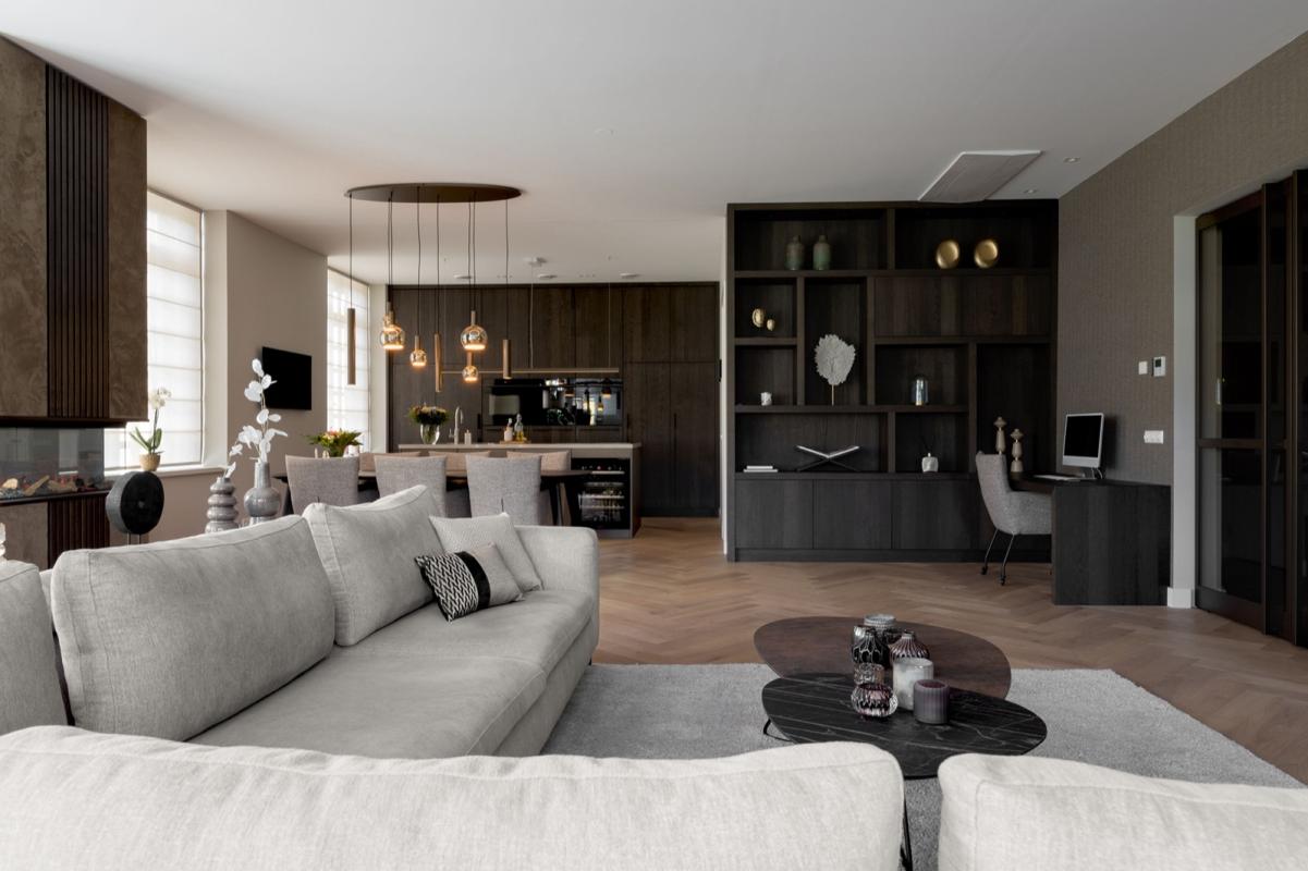 luxe woonkamer met interieur op maat