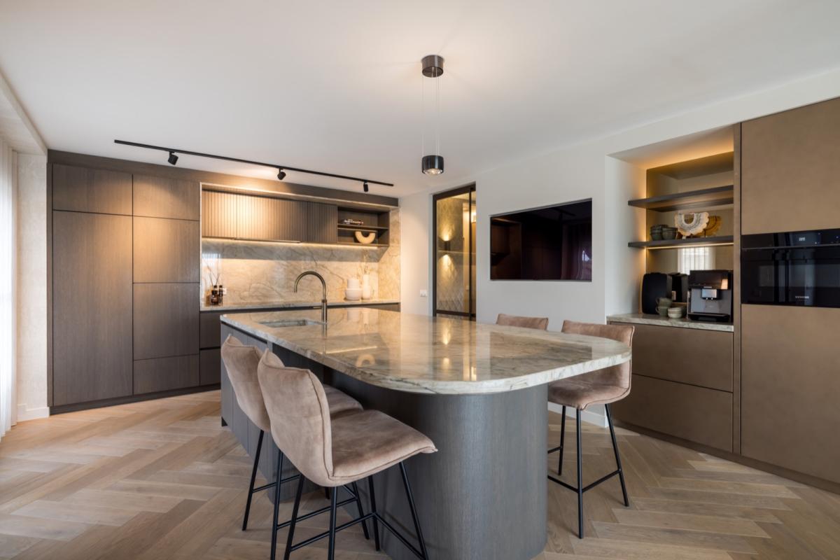 luxe keuken met kookeiland