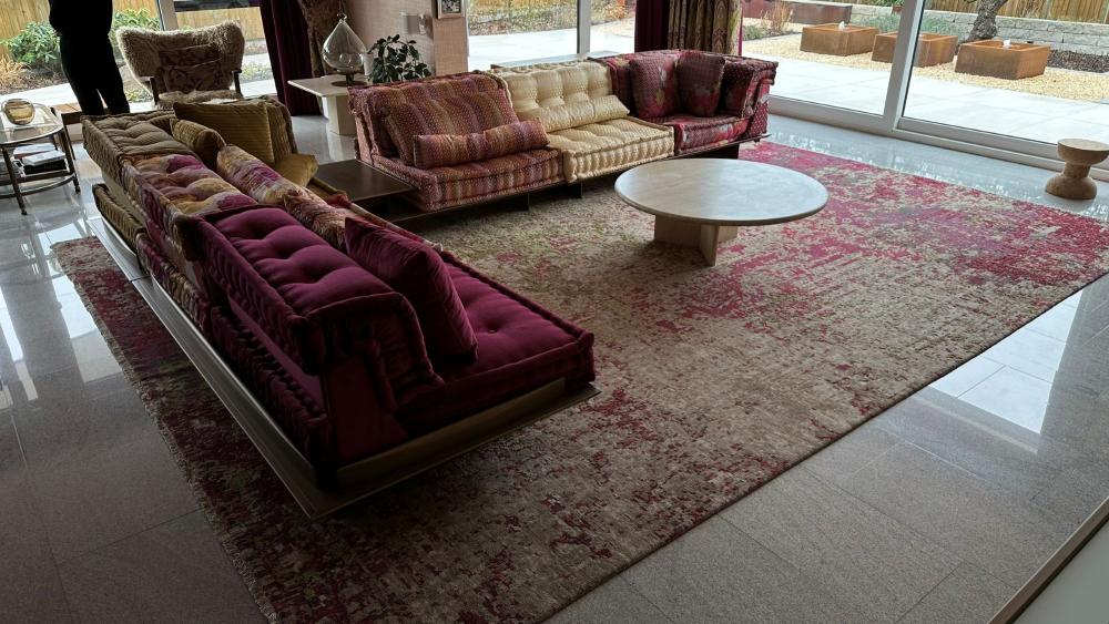 Exclusief tapijt in klassiek interieur