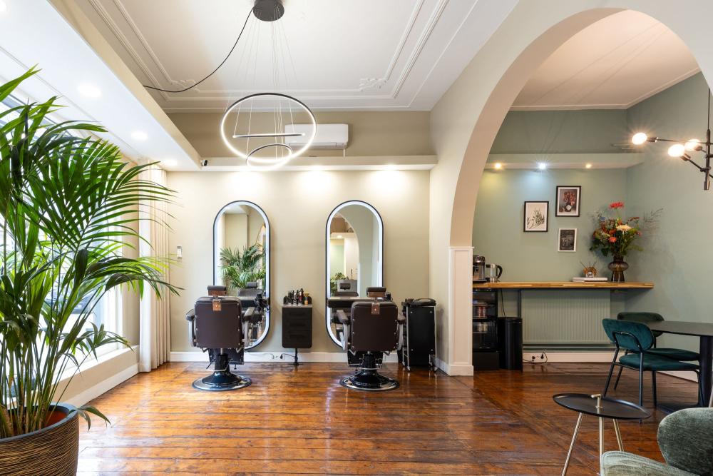 Luxe interieurontwerp bij kapsalon in Velp