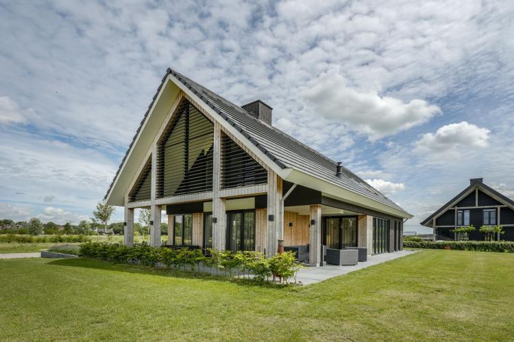 Exclusieve schuurwoning in Maasdam