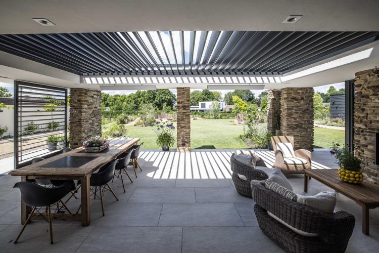 Shutters en louvredak project Baarlo