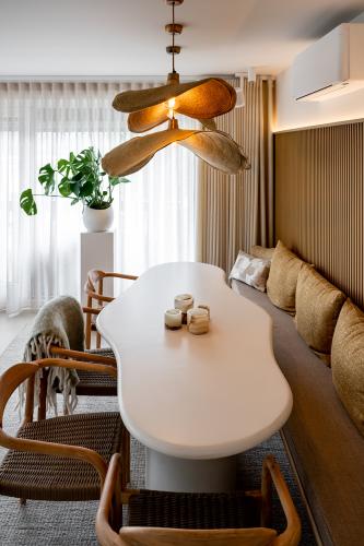Luxe interieur met microcement meubelafwerking