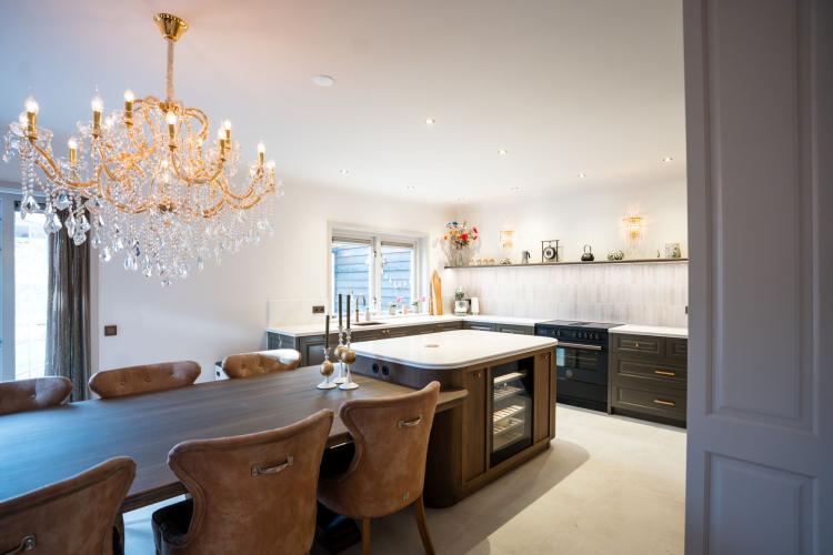 Luxe Klassieke Keuken & Maatwerk Interieur