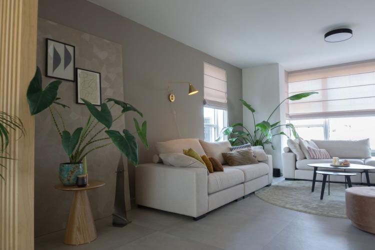 Vrijstaande nieuwbouw woning met sereen pastel karakter