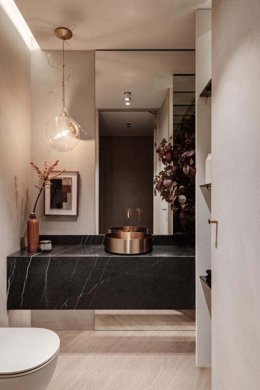 toilet met design verlichting