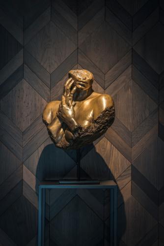 Interieur met exclusieve sculpturen