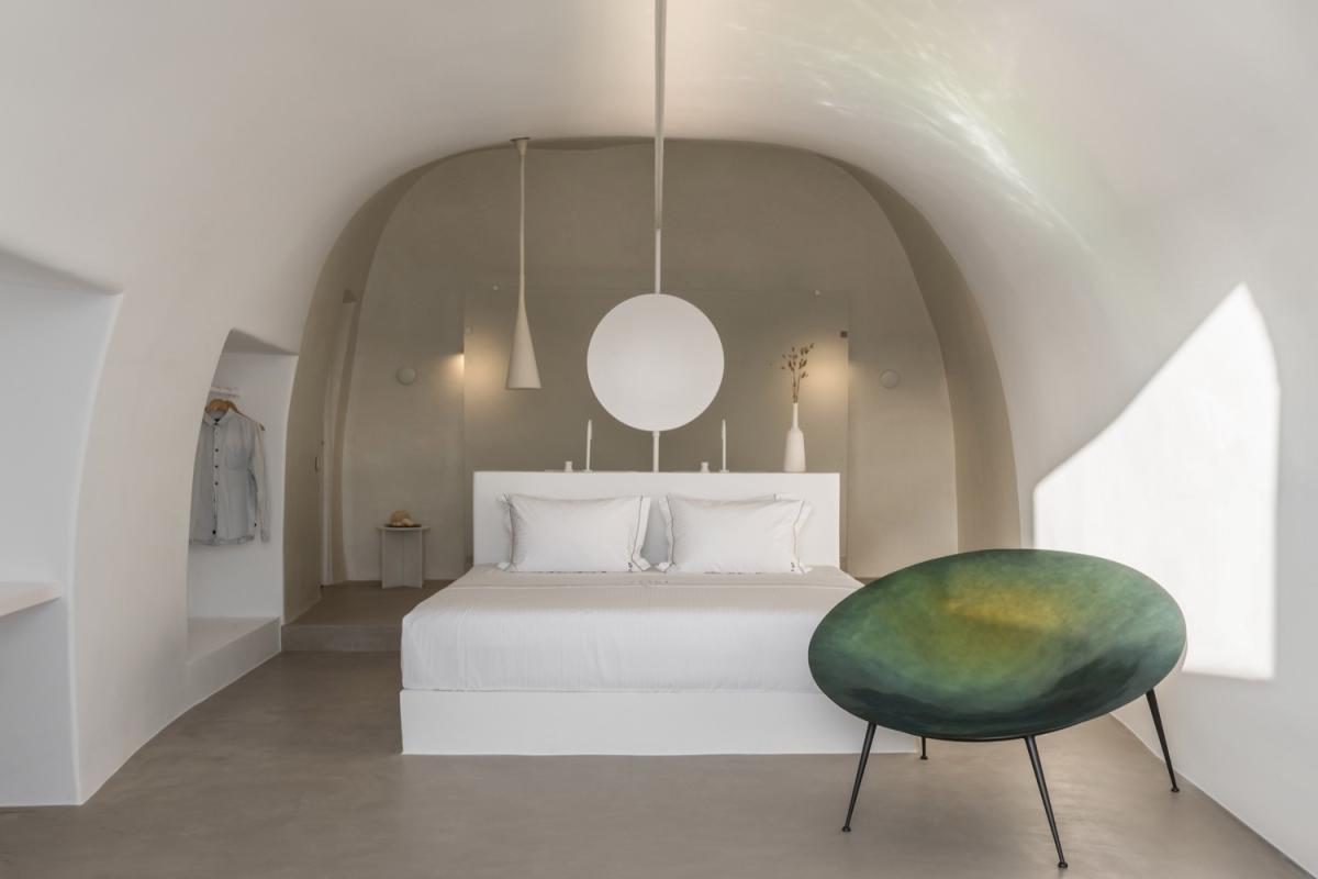 slaapkamer met luxe wandafwerking