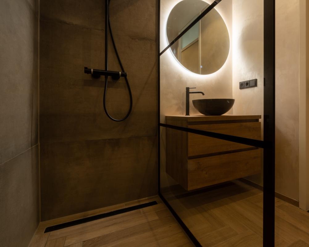 badkamer met luxe betonstuc