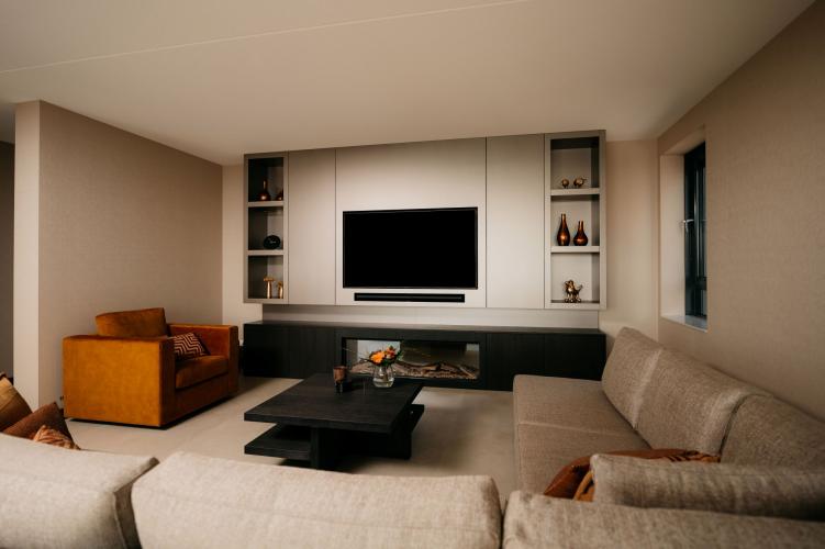 Stijlvolle taupe cinewall Hardinxveld