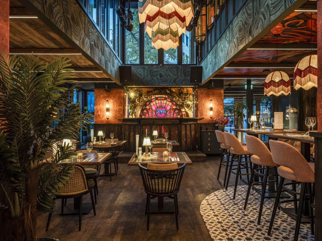 Moderne inrichting restaurant