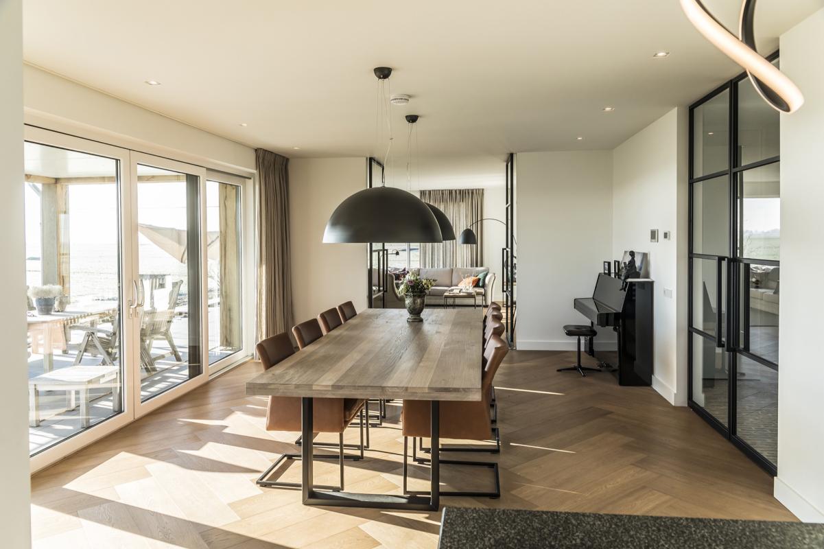 eetkamer met luxe lichtplan
