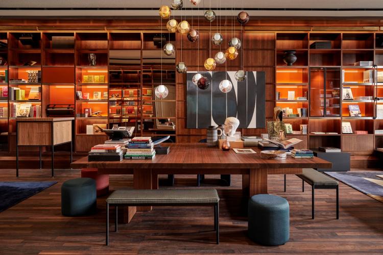 Luxe houten vloeren in Hotel De L'Europe Amsterdam