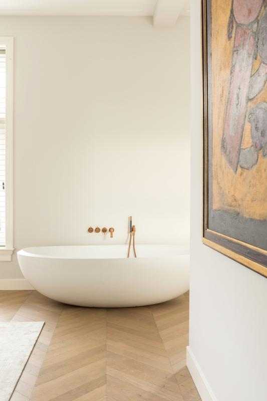 badkamer mt houten vloer