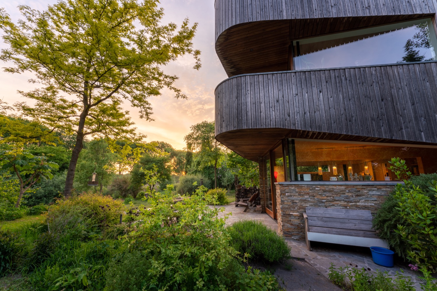 moderne villa met hout