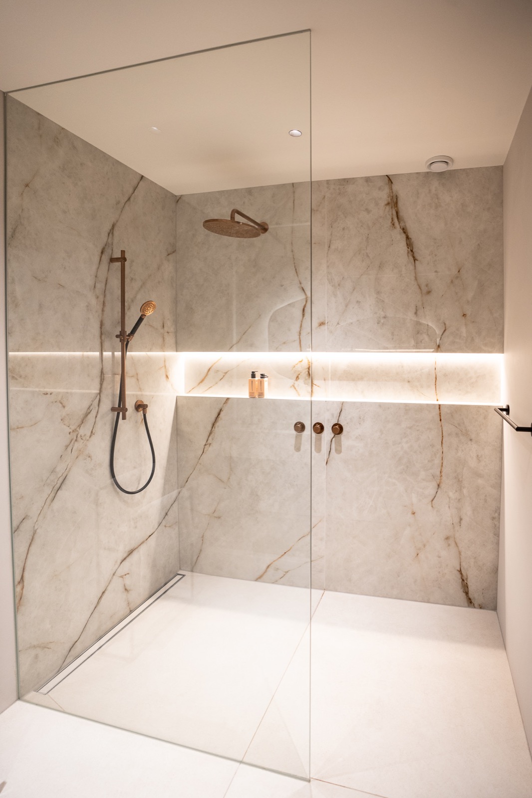luxe douche